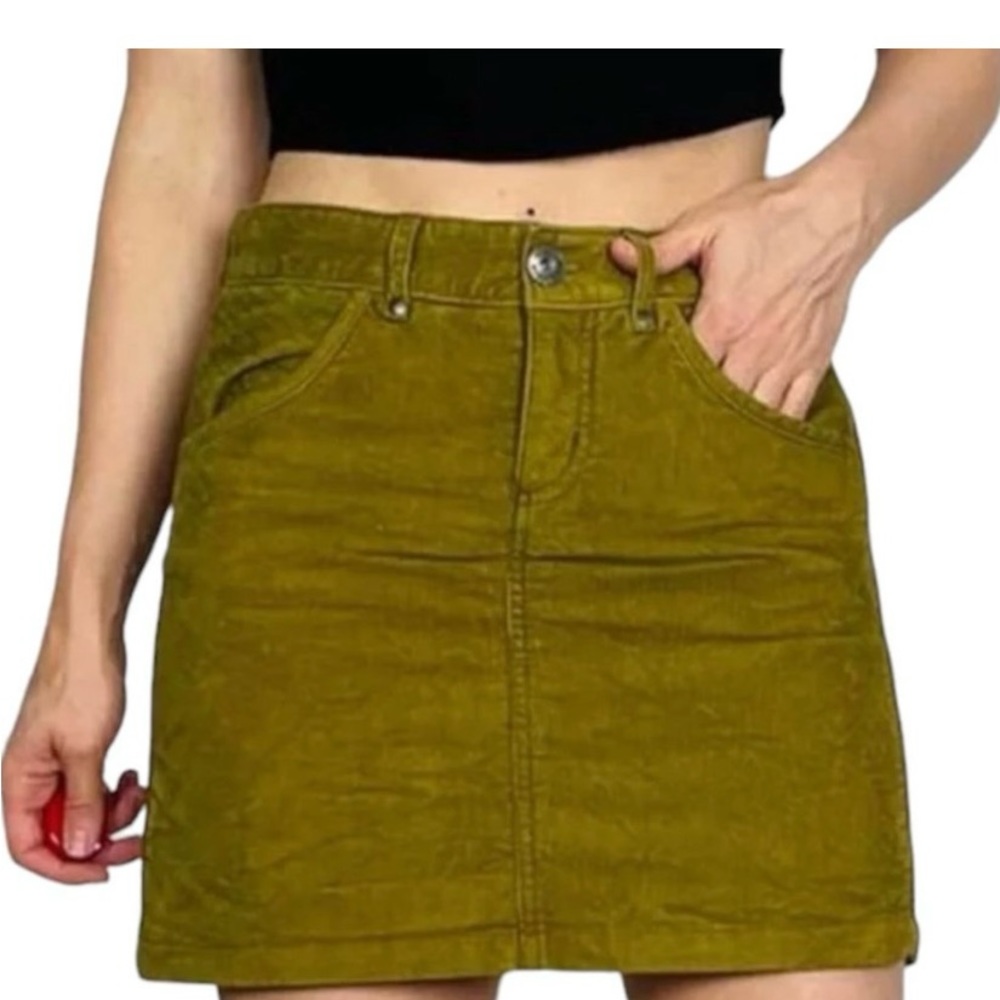 Athleta Women's Corduroy Skirt Size 10